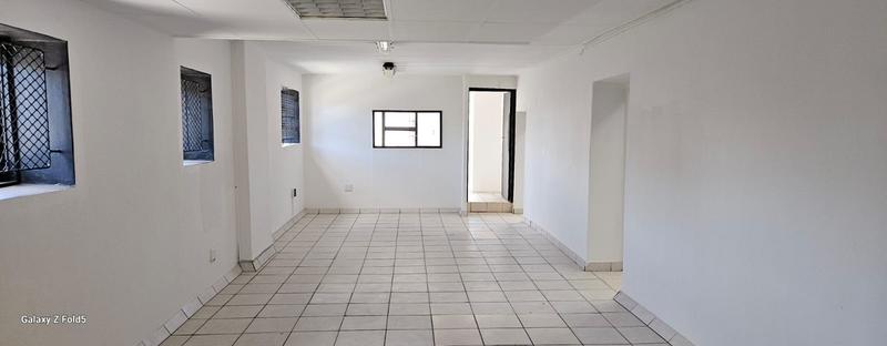 To Let commercial Property for Rent in Maitland Western Cape